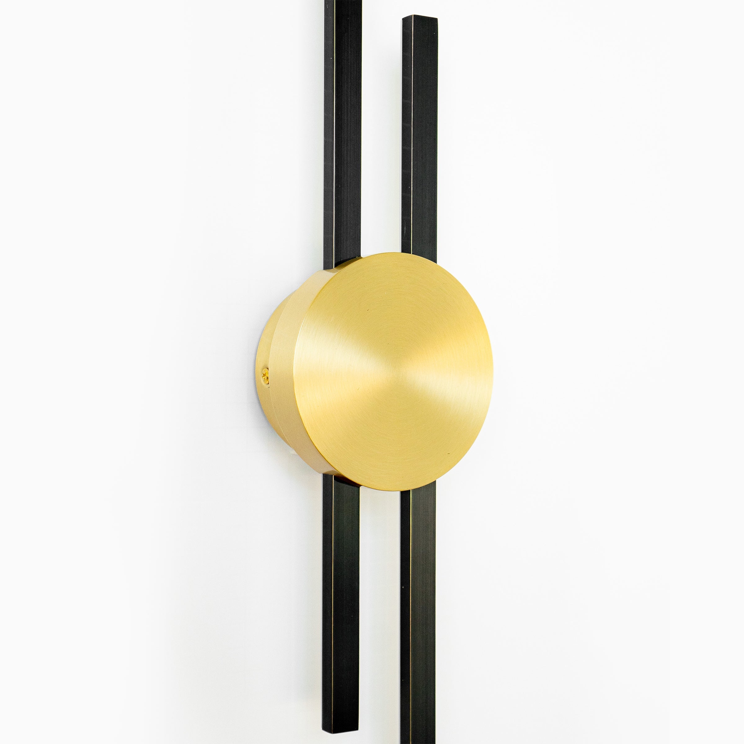 Elles Minimalist Sconce