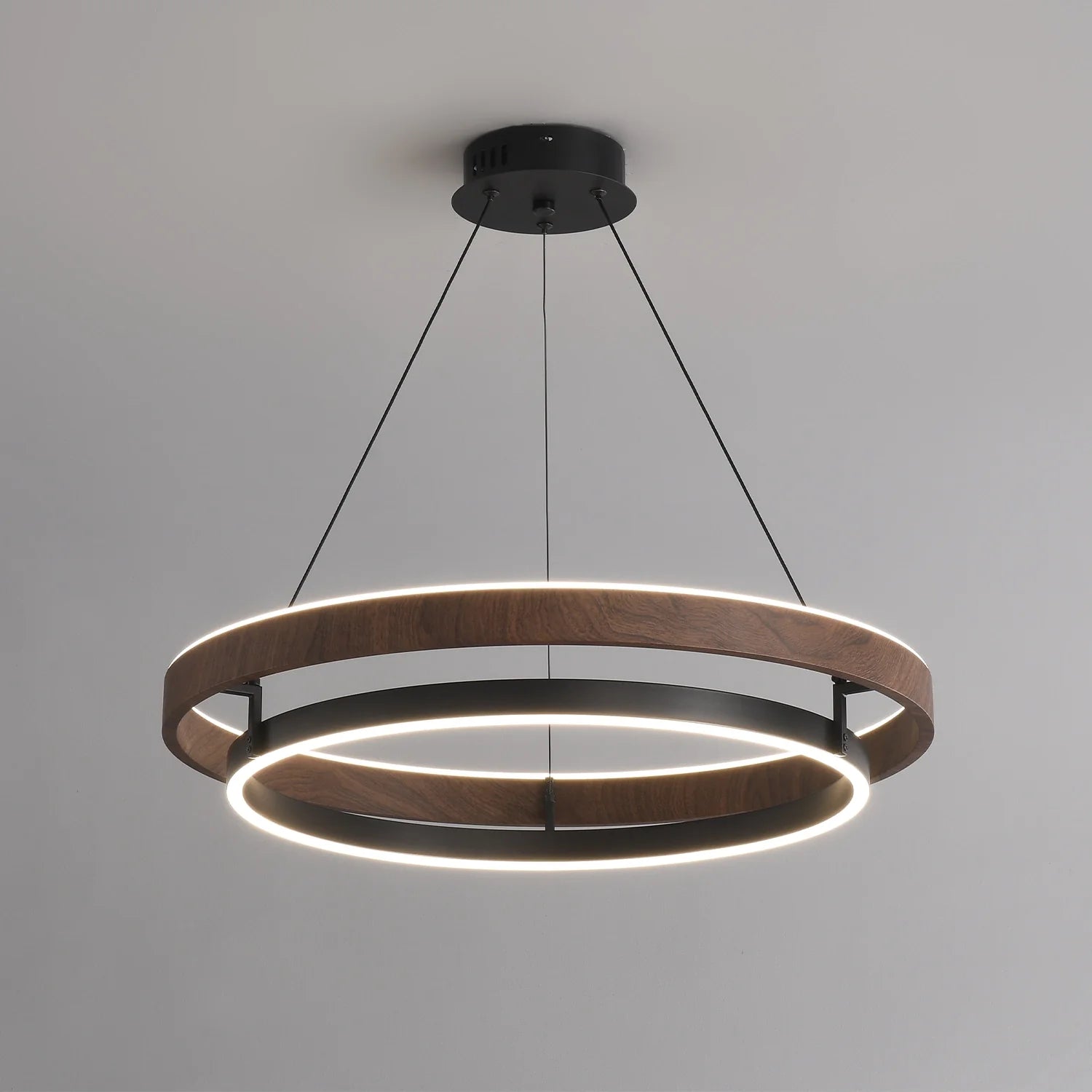 CaraLuxe Farmhouse Iron Chandelier