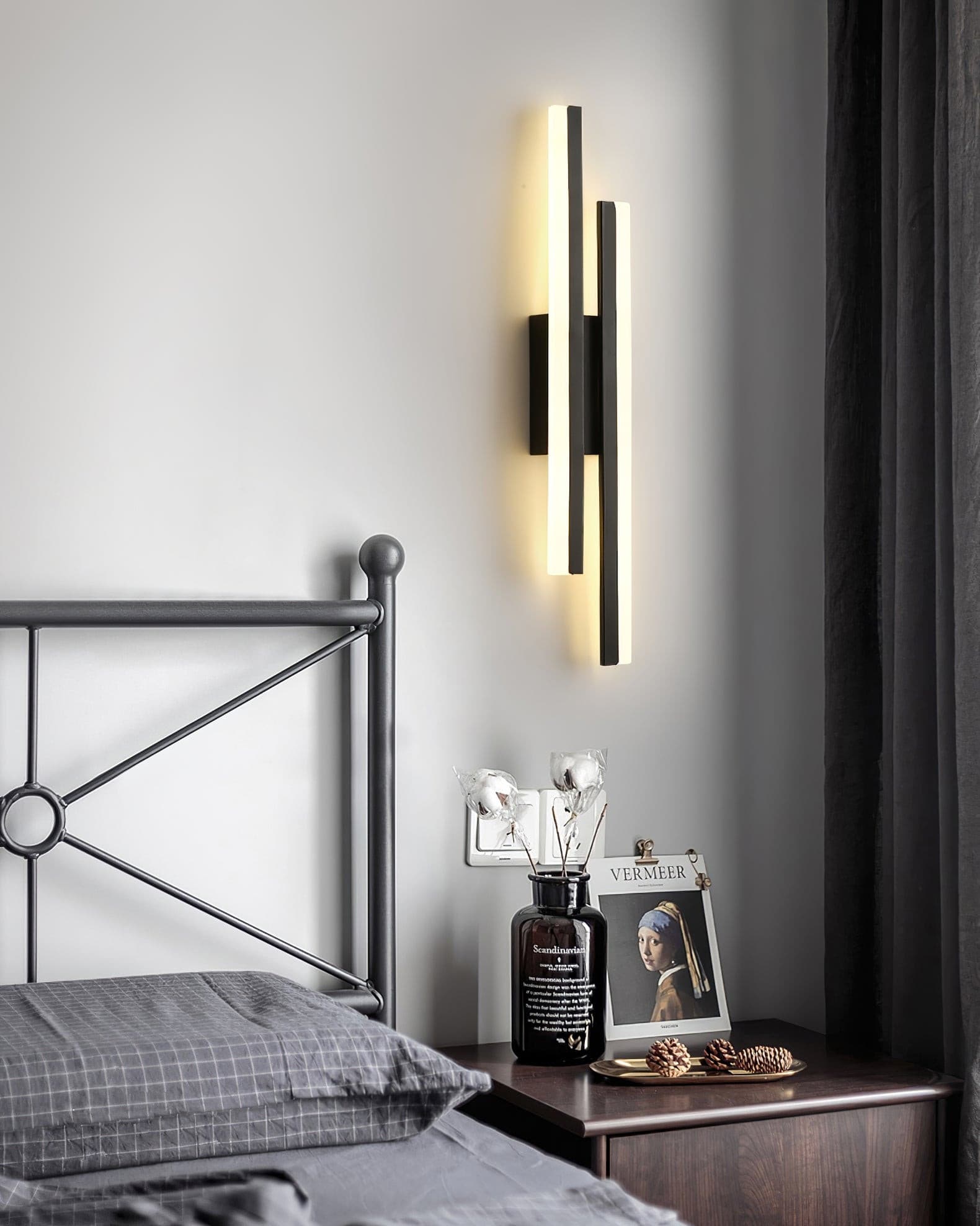 Fallon Wall Lamp